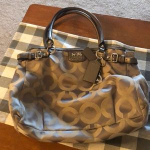 Coach 3compartment purse